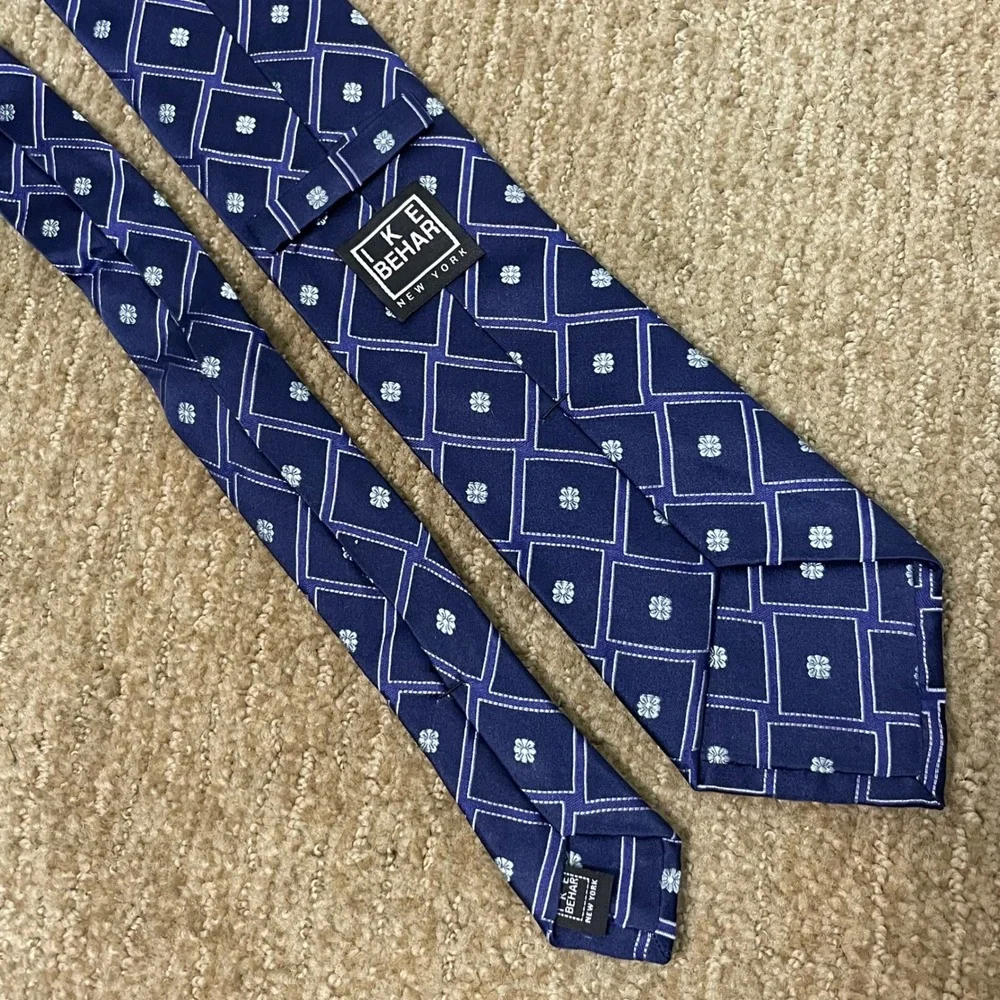 IKE Behar New York Mens Silk Necktie Blue‎ Geometric Square Floral Pattern
